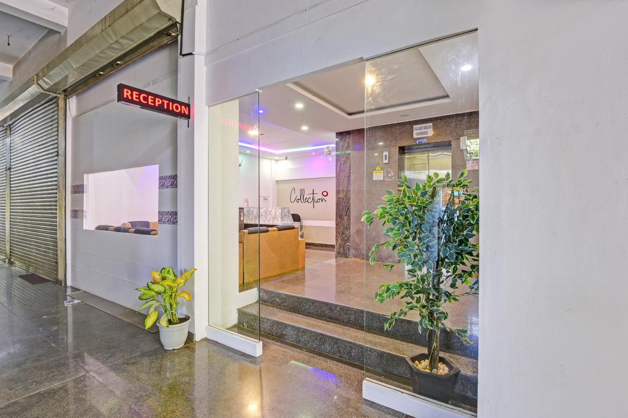 Collection O Express Suites Kakkayam Bagian luar foto